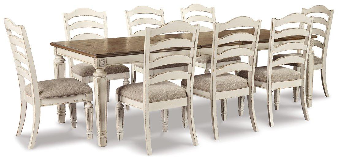 Realyn Dining Room Set