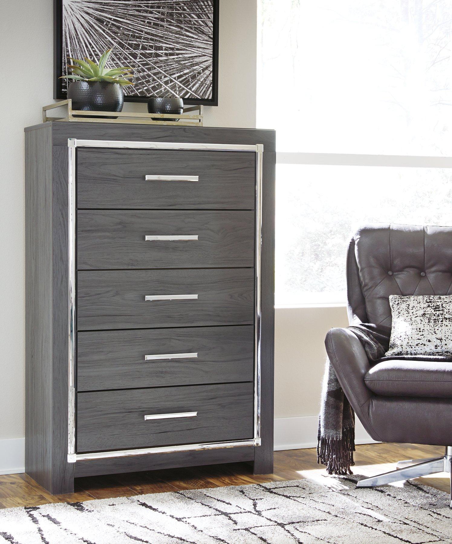 Lodanna Chest of Drawers