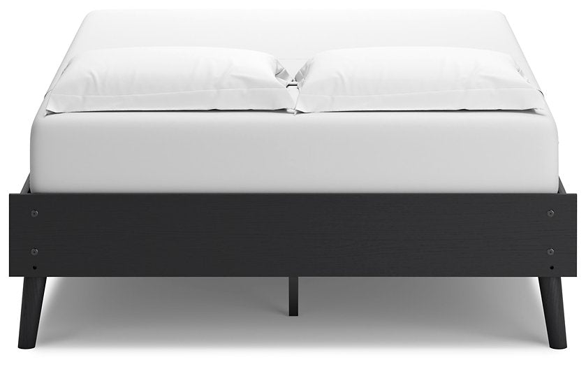 Charlang Panel Bed